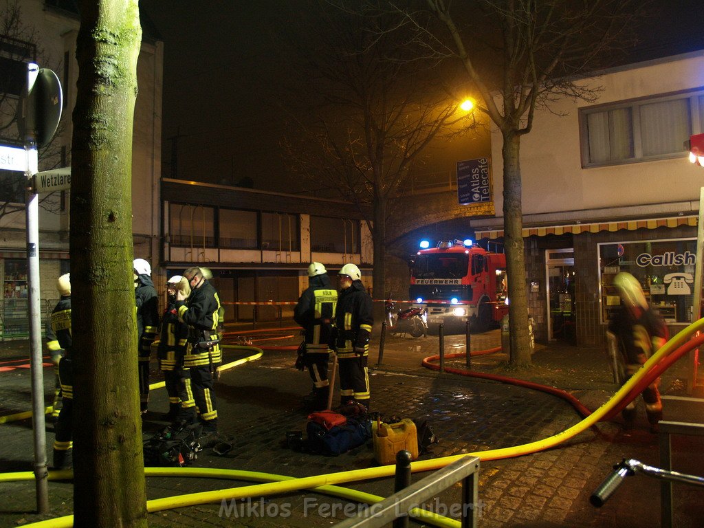 Dachstuhlbrand Koeln Gremberg Taunusstr Wetzlarerstr  P028.JPG